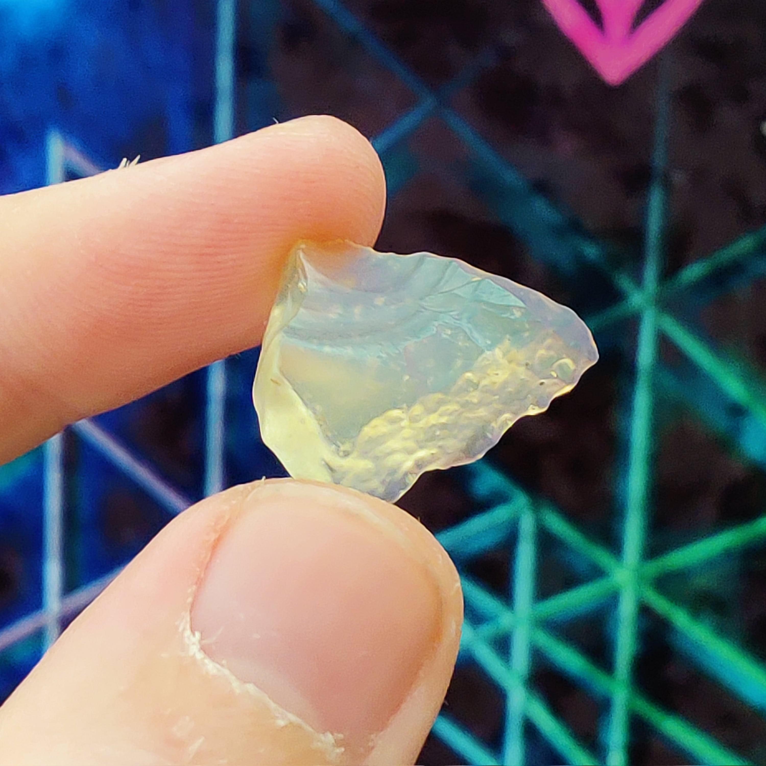 #116 Libyan Desert Glass ∞ 2.1g - PrimalAlchemy
