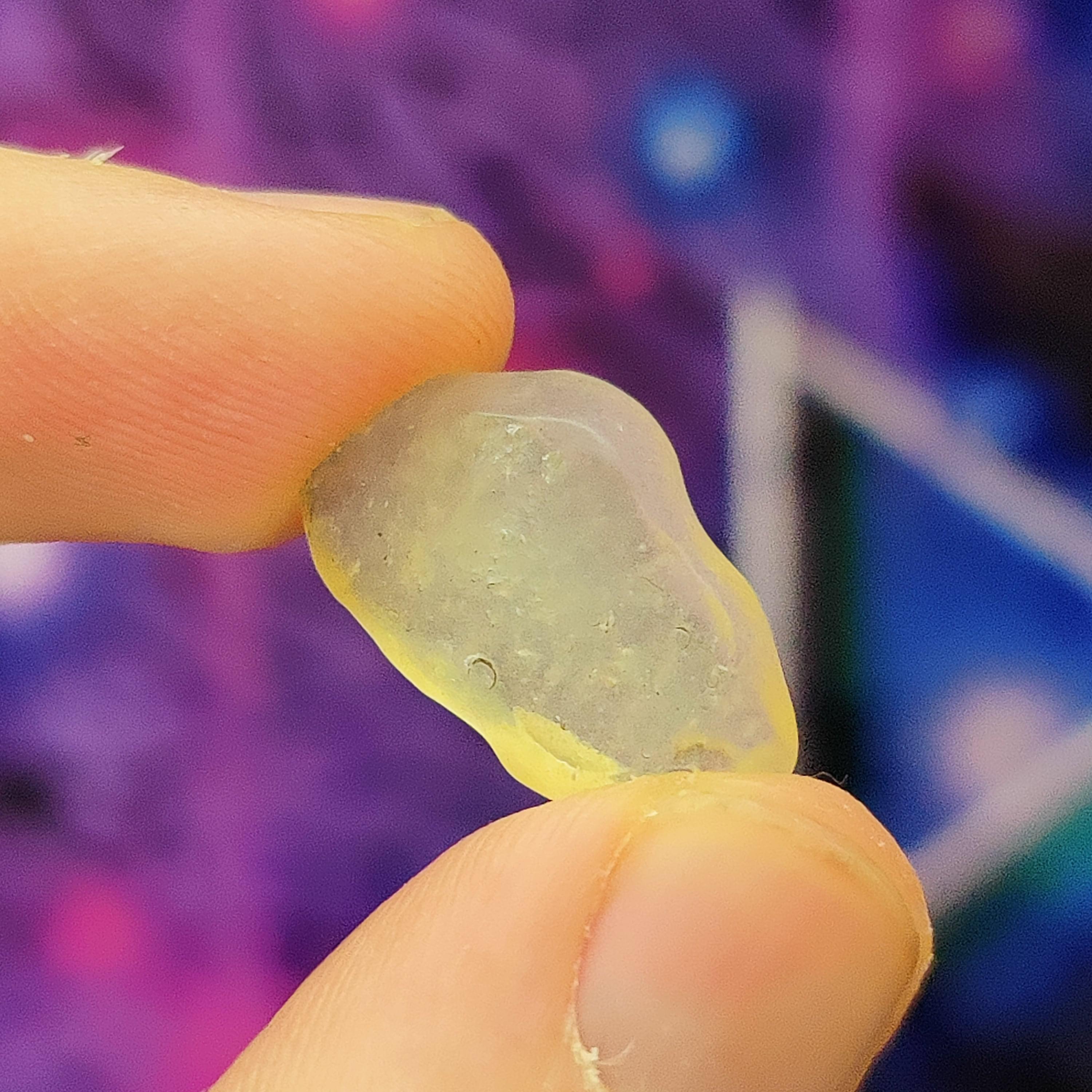 #121 Libyan Desert Glass ∞ 1.9g - PrimalAlchemy
