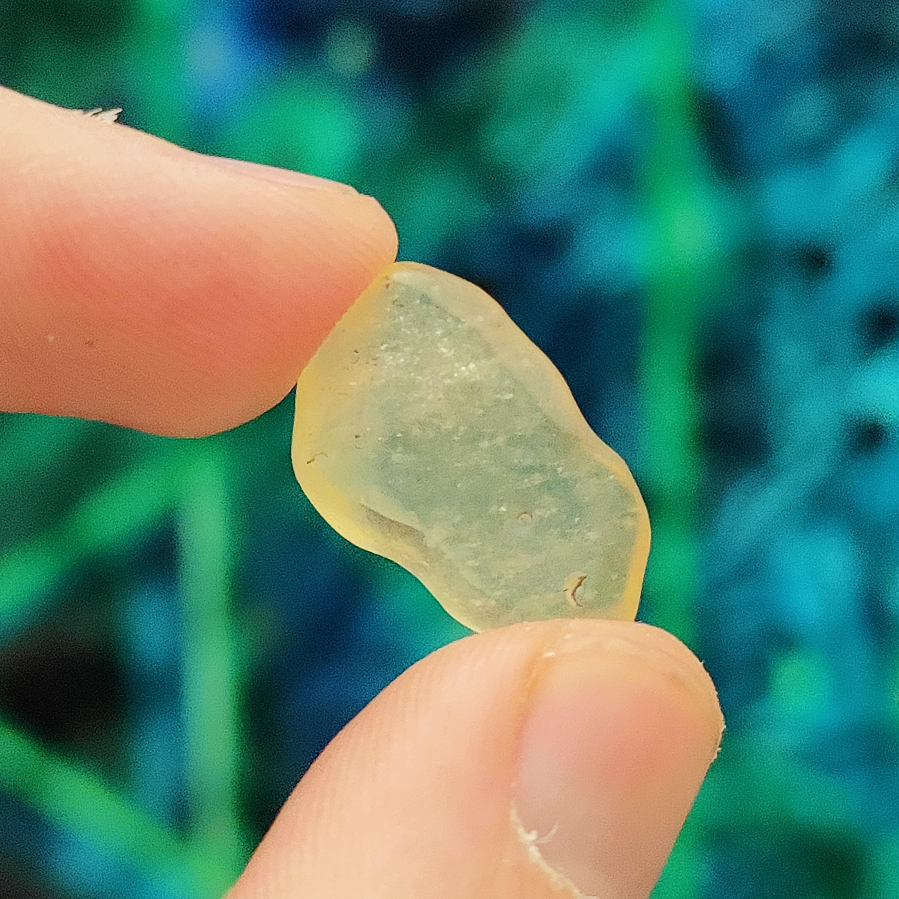 #121 Libyan Desert Glass ∞ 1.9g - PrimalAlchemy