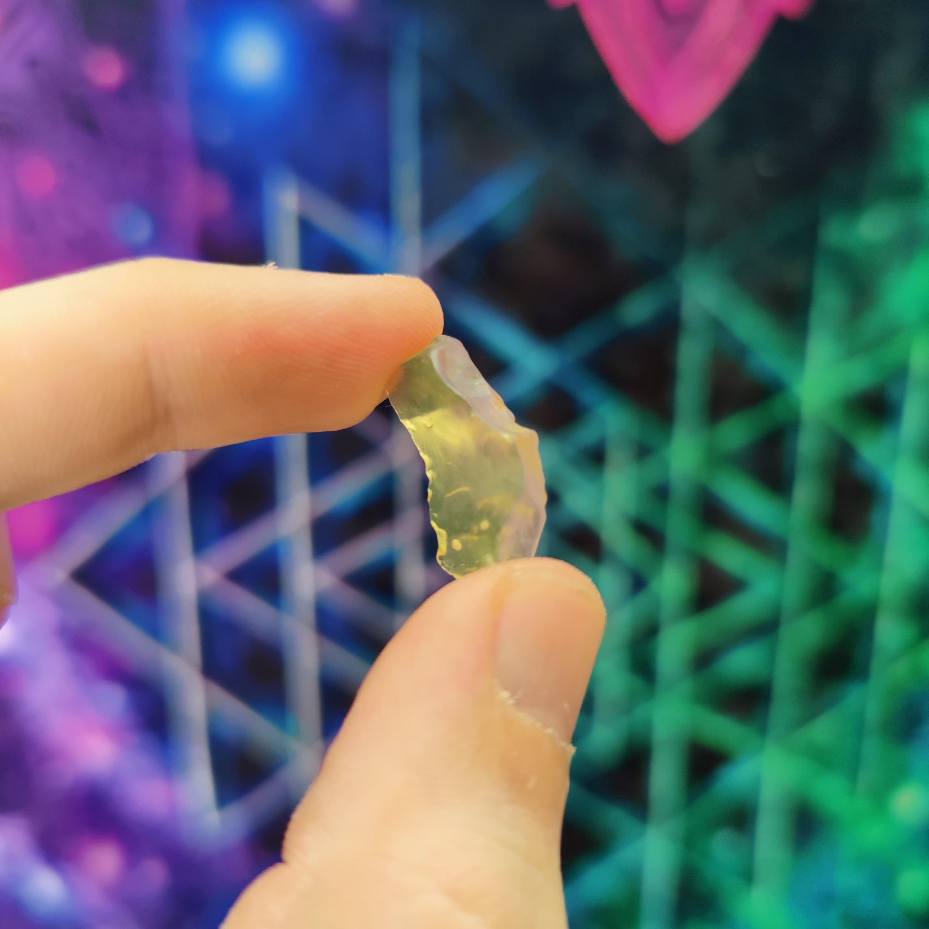 #124 Libyan Desert Glass ∞ 1.3g - PrimalAlchemy