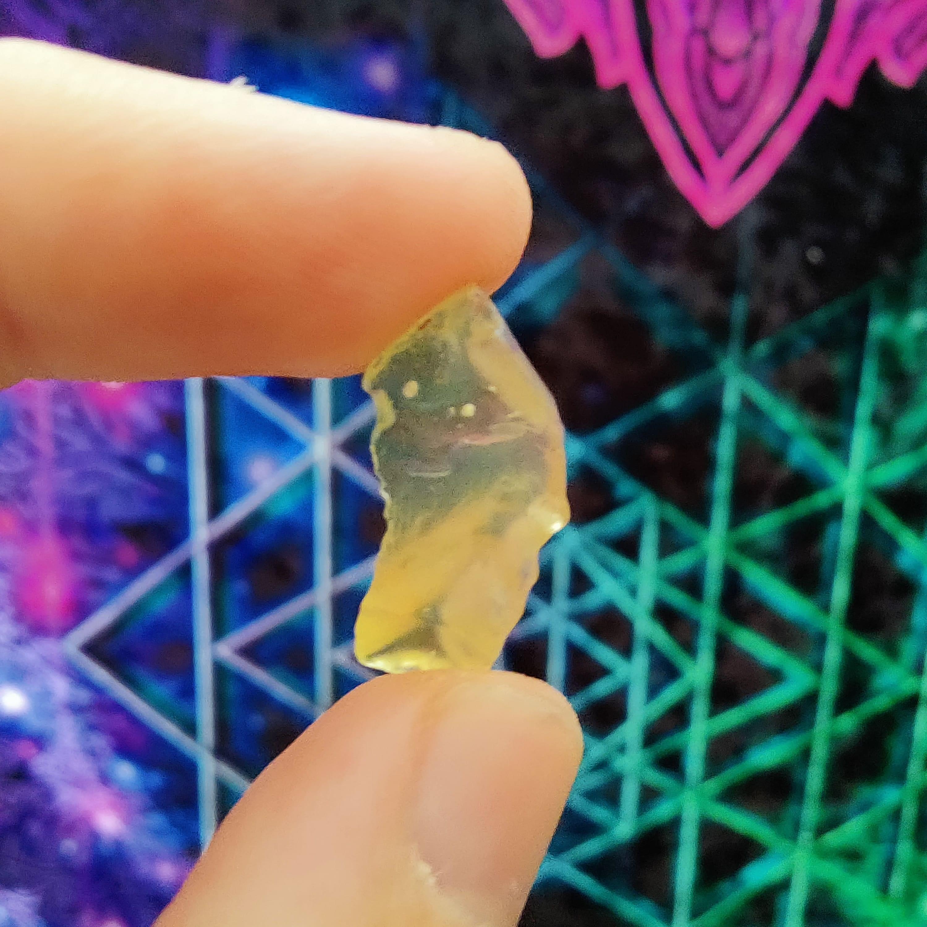 #124 Libyan Desert Glass ∞ 1.3g - PrimalAlchemy