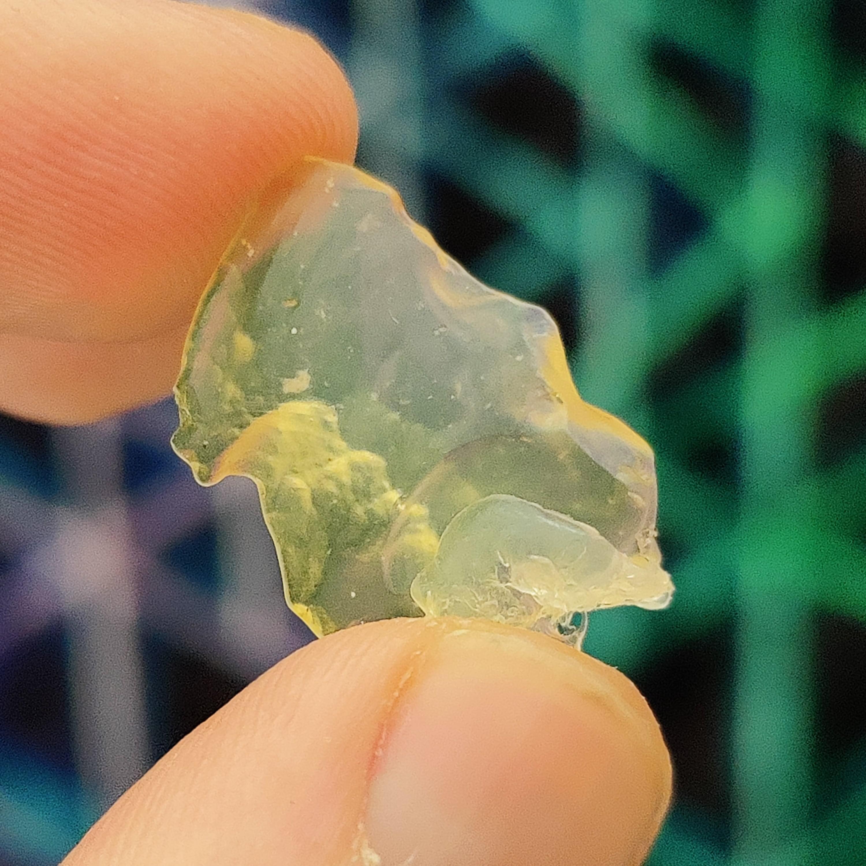 #125 Libyan Desert Glass ∞ 1.4g - PrimalAlchemy