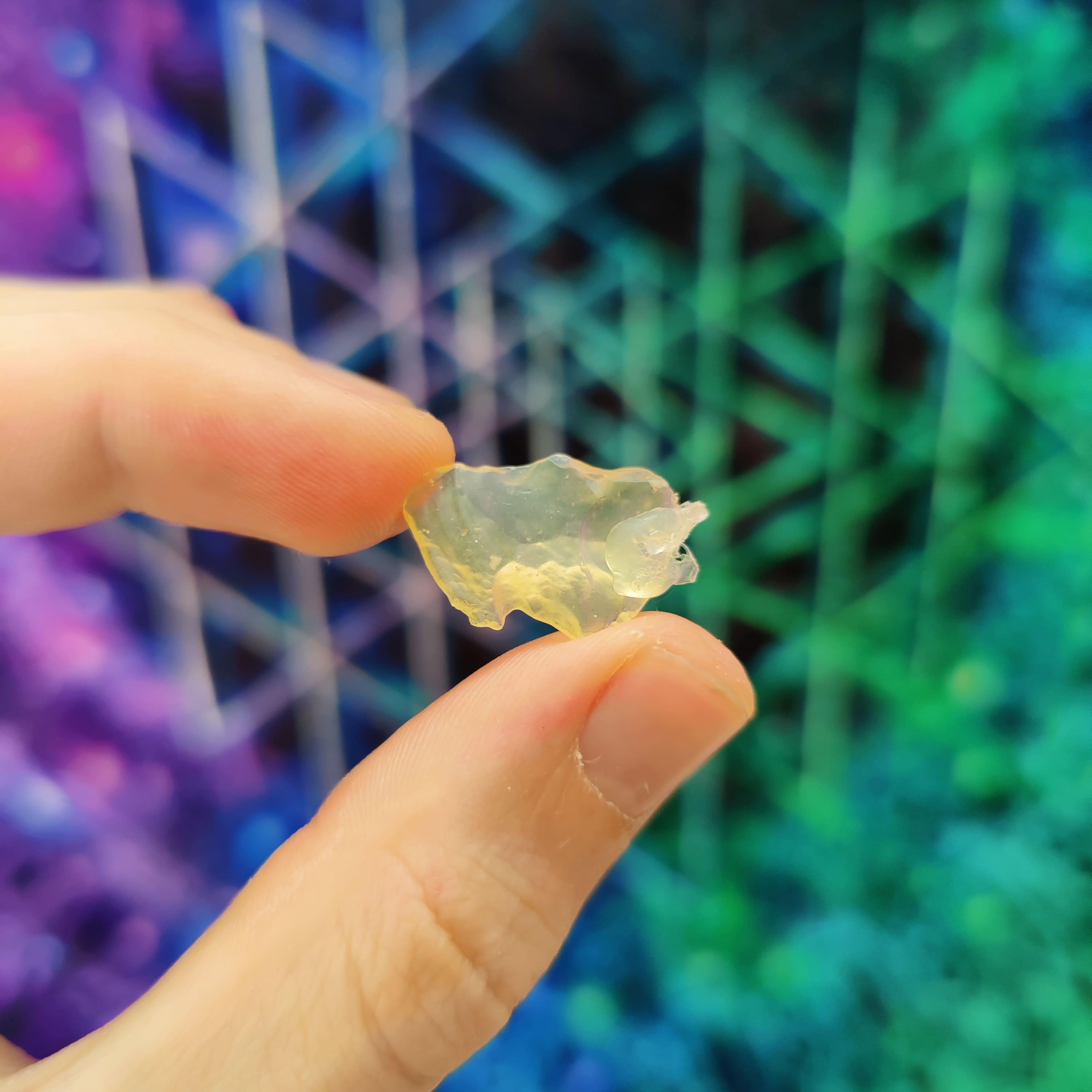 #125 Libyan Desert Glass ∞ 1.4g - PrimalAlchemy