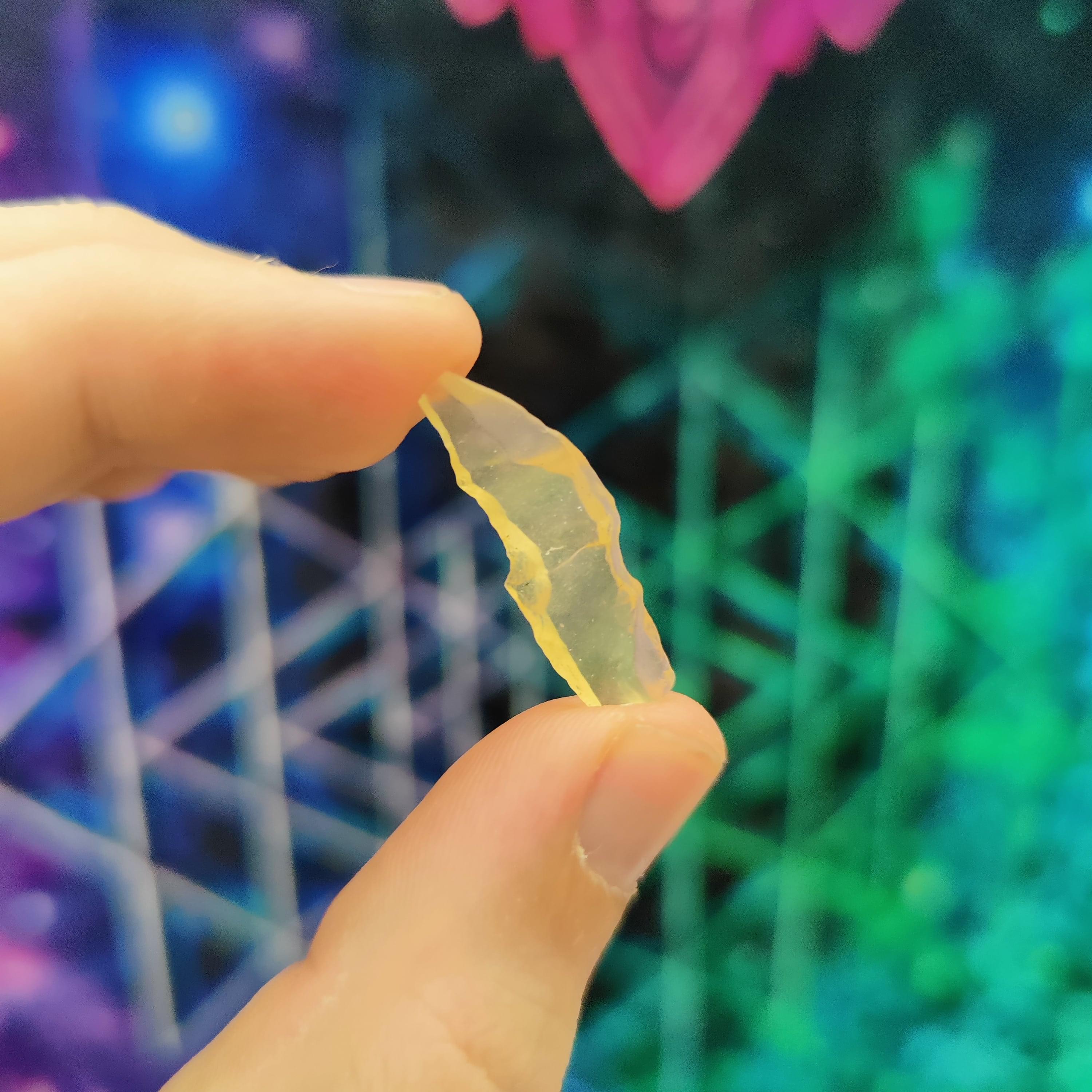 #127 Libyan Desert Glass ∞ 1.1g - PrimalAlchemy