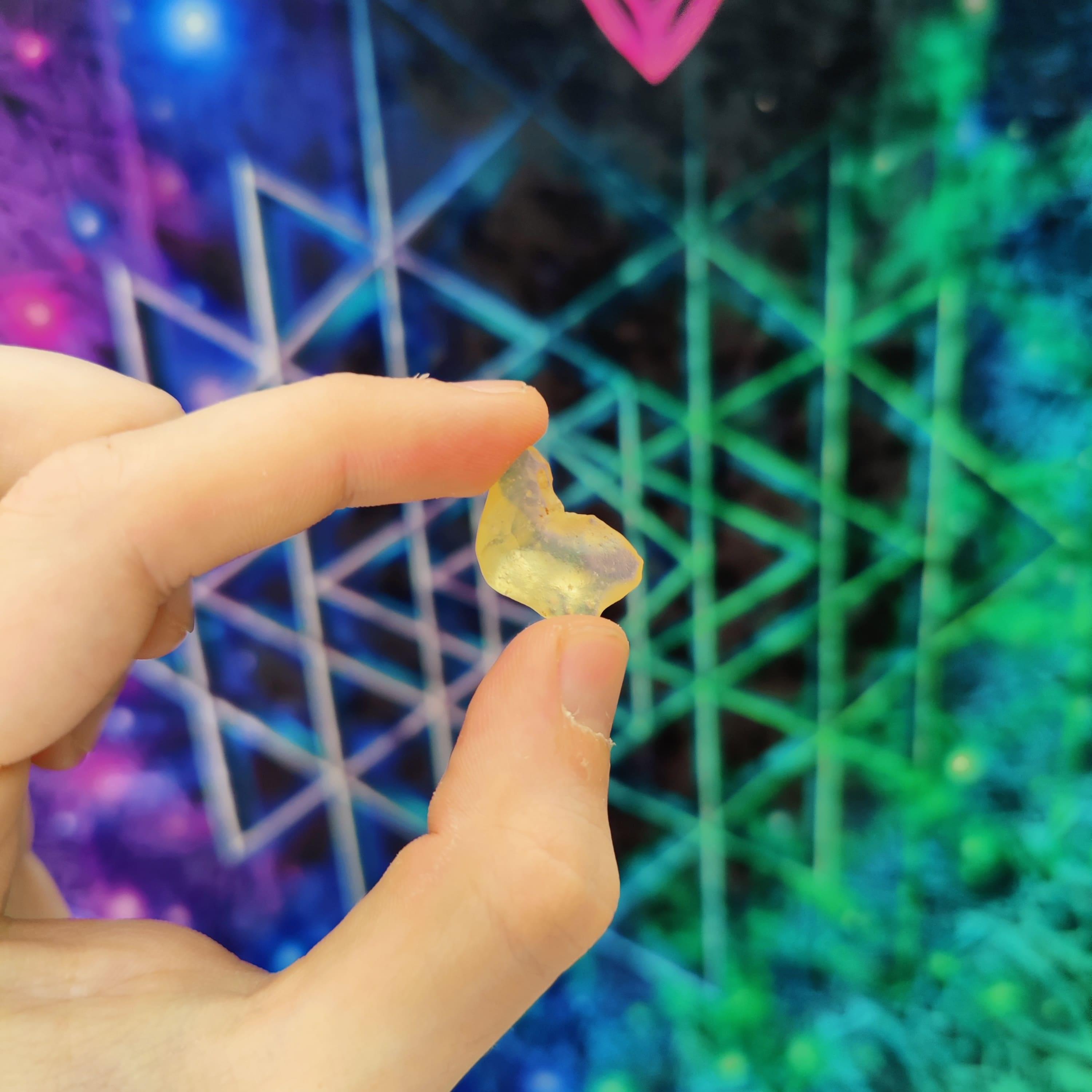 #131 Libyan Desert Glass ∞ 2.1g - PrimalAlchemy