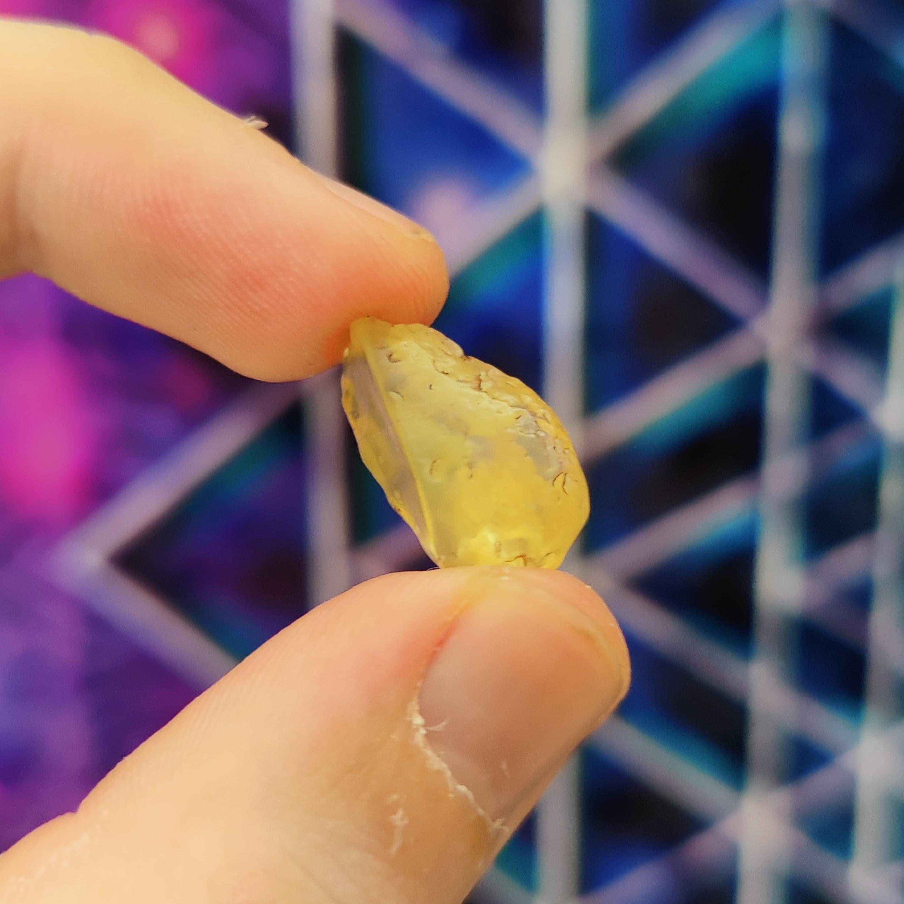 #133 Libyan Desert Glass ∞ 2.3g - PrimalAlchemy